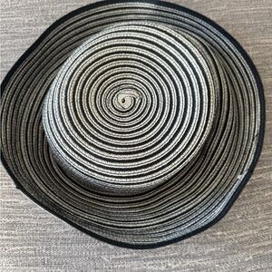 Betmar New York Black and White Sun Hat